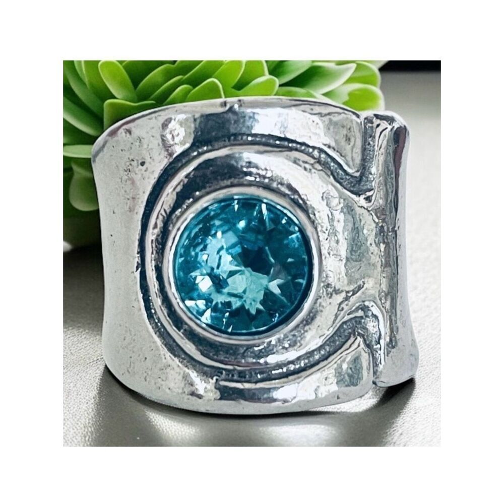 NWT Gorgeous Sz 8 Made in Israel .925 Sterling Silver Thick Blue Big Topaz Ring